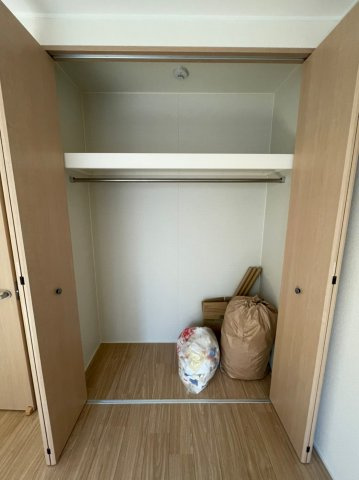 ラコルタ　ブローン　名古屋市賃貸　仲介手数料無料の収納