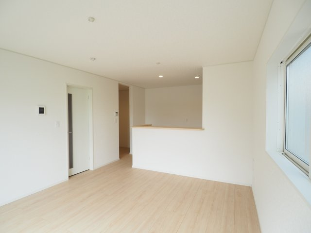 【居間・リビング】 | Cradle garden　福島市さくら第１　2号棟 | ★内覧予約でブランド米2kg★