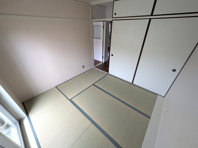 高倉台2-1団地9号棟の内装|風通しも良好で換気良好