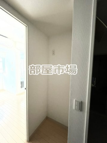 ヴェルステージ秋葉原Ⅱのキッチン|冷蔵庫置場