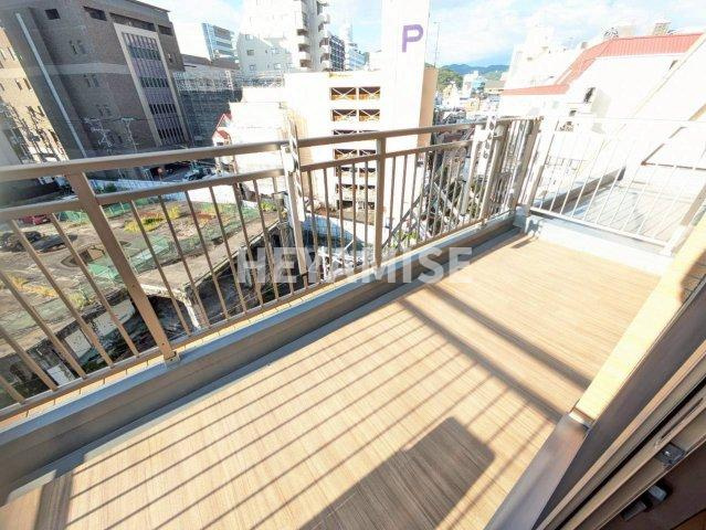 プラスパー築町のバルコニー