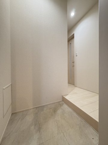 フジパレス我孫子西Ⅴ番館の玄関