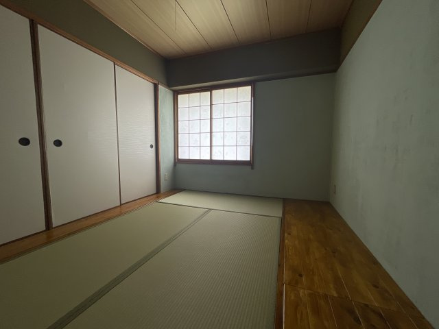 有野南ビルの子供部屋
