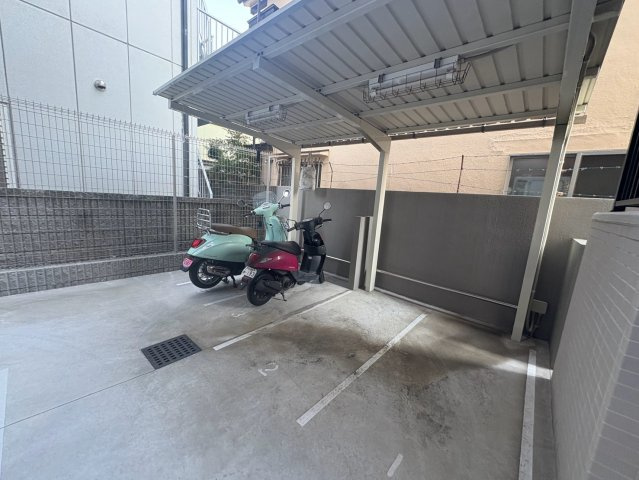 BO BEDRE MIKURIYAの駐車場