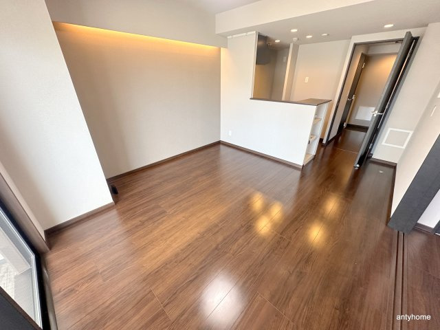 パンセ新町の居間・リビング