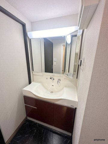 パンセ新町の洗面所