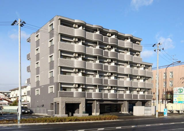 パルメゾン新田東の外観