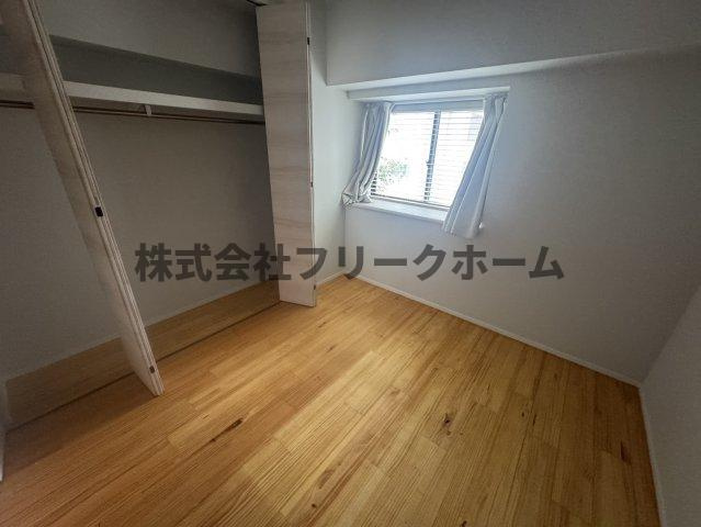 武蔵野市吉祥寺本町３丁目の賃貸マンションの寝室