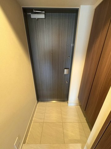 ドゥーエ府中Ⅱの玄関