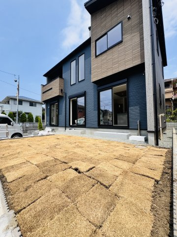 Home is Our Favorite Place.家で過ごす時間が好きになる。の庭