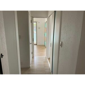 アールズプレイス福岡香椎駅前の玄関