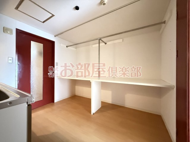 北原ビルの居間・リビング|使いやすい居間です