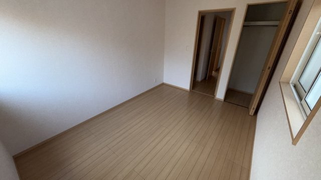 上尾市領家　中古戸建の洋室