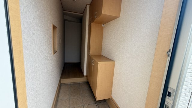 上尾市領家　中古戸建の玄関