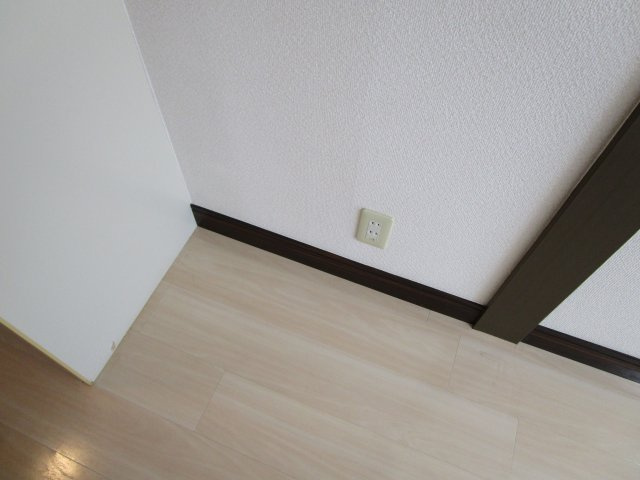 冷蔵庫置き場はキッチンの脇にございます♪
