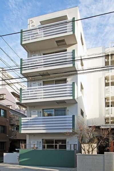 レオ四拾七番館