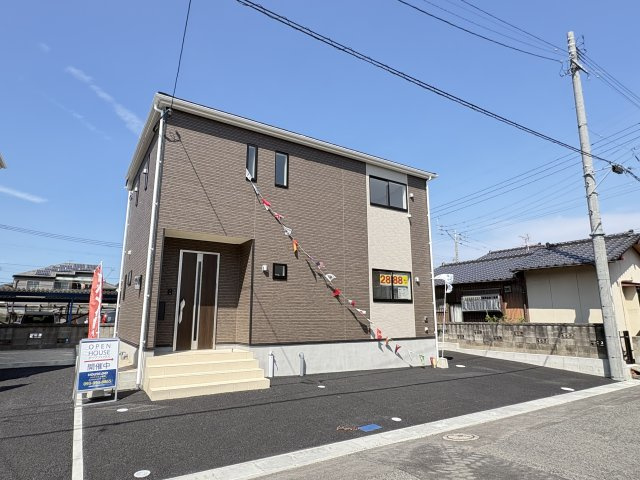 CRAIDLE GARDEN小倉南区上貫第7の外観|飽きのこないシンプルモダンな外観を採用。