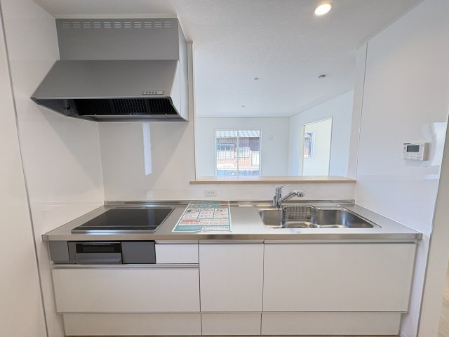 CRAIDLE GARDEN小倉南区上貫第7のキッチン|浄水器付き水栓で、快適なキッチンライフをサポートします。