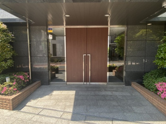 【エントランス】