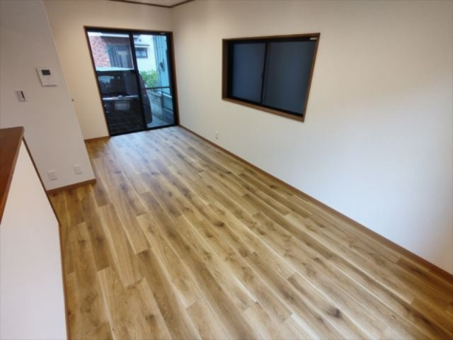 【居間・リビング】の画像