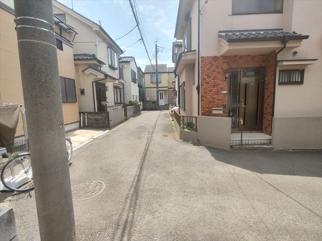 【前面道路含む現地写真】の画像