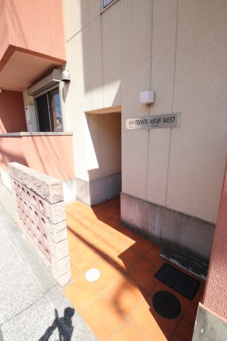 【エントランス】 | エヌエムトラントヌフウエスト