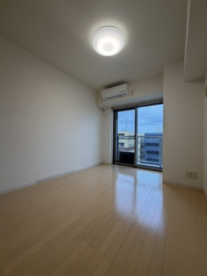 【洋室】 | スパシエ横浜吉野町ステーションプラザ