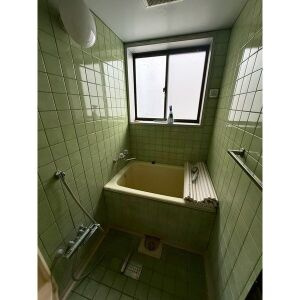 小牧市元町倉庫兼住宅の浴室