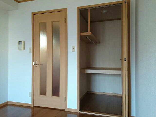 ミッドウエスト小阪の収納