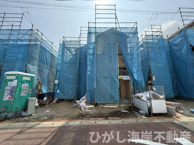 平塚市御殿3丁目　新築戸建　全３棟の外観|7月24日撮影　建築中　現地外観