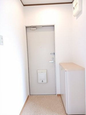 【玄関】 | ハイツブリバレージ | シンプルで使いやすい玄関です
