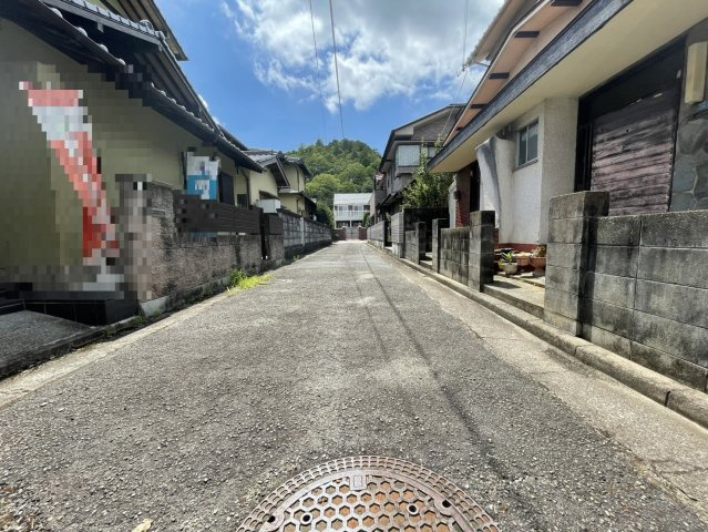 城北新町1丁目戸建ての前面道路含む現地写真|前面道路（東方向から）