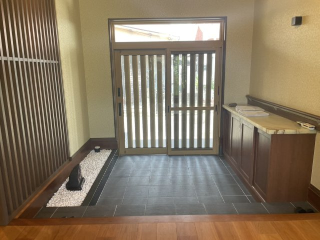 城北新町1丁目戸建ての玄関