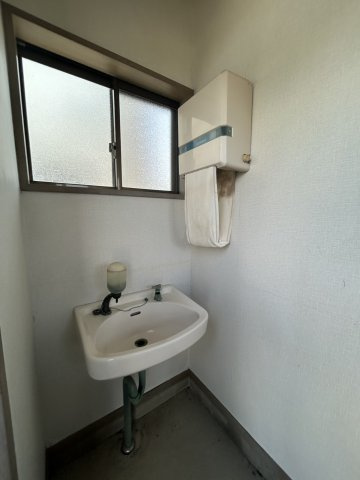 中古事務所　須坂市大字日滝の洗面所
