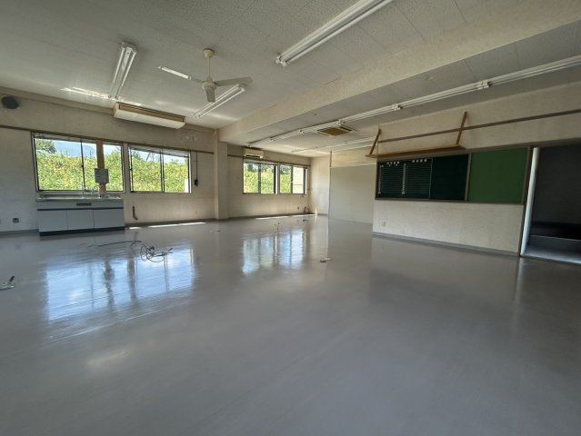 中古事務所　須坂市大字日滝の洋室|1階