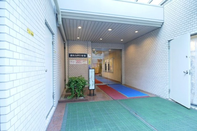 藤和ハイタウン新宿 のエントランス