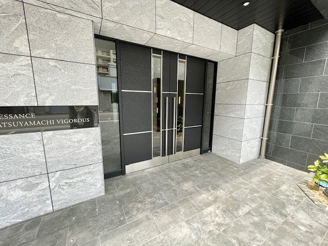 大阪市中央区神崎町の賃貸マンションのエントランス