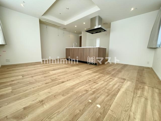 大阪市中央区南本町１丁目の賃貸マンションの居間・リビング