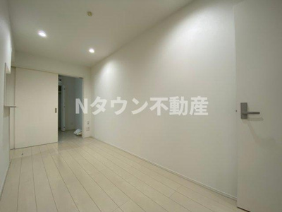 【居間・リビング】 | ハーフス平安通 | 使いやすい居間です