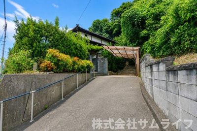 【駐車場】 | 下三緒3SLDK平家