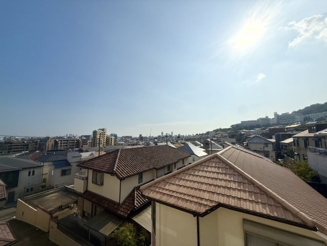 イニシア神戸森北町の展望|陽当たりや風通しなど、現地で是非ご確認ください。