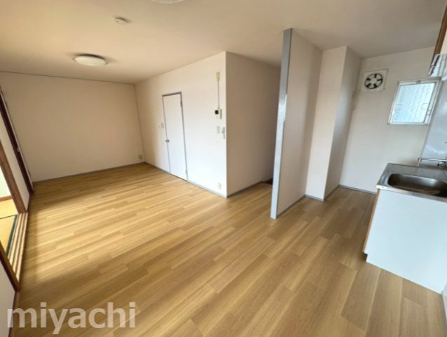 徳島市住吉３丁目の賃貸マンションの居間・リビング