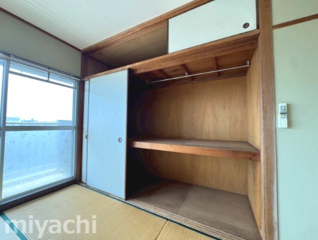 徳島市住吉３丁目の賃貸マンションの収納