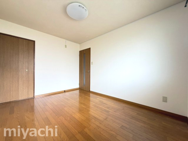 徳島市佐古一番町の賃貸マンションの洋室