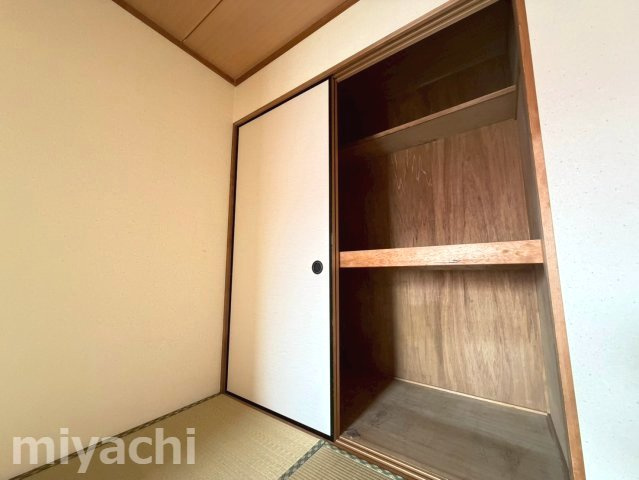 徳島市佐古一番町の賃貸マンションの収納