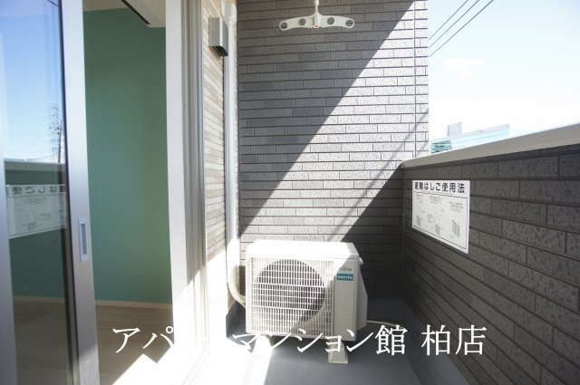 クレードルのバルコニー|同施工会社、同型タイプです