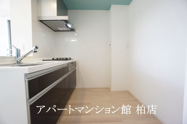 クレードルのキッチン|同施工会社、同型タイプです