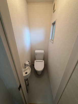 ロワールハイツⅡのトイレ|ゆったりとした空間のトイレです