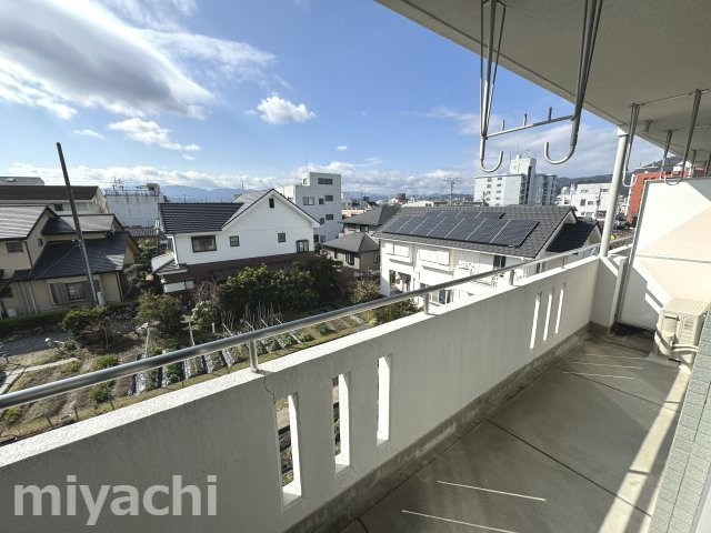 ガーデンヒルズ昭和町Iのバルコニー
