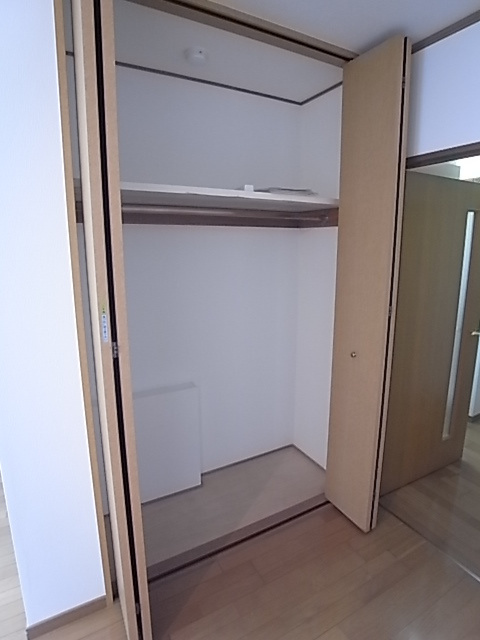芦屋市大桝町の賃貸マンションの収納